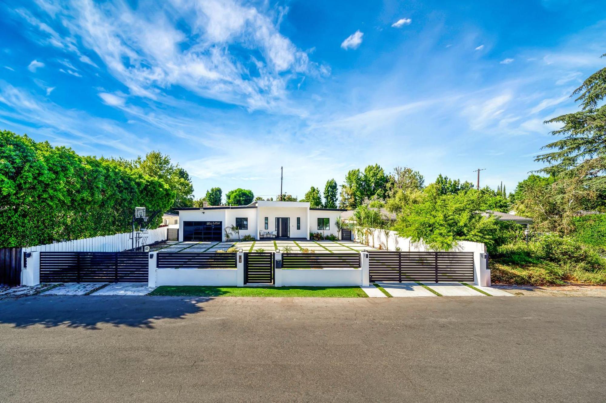 Ferienhaus Poolside Paradise 5br 4ba Los Angeles
