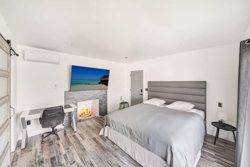 Poolside Paradise 5br 4ba Los Angeles